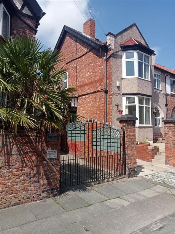 Property image 1 of 15