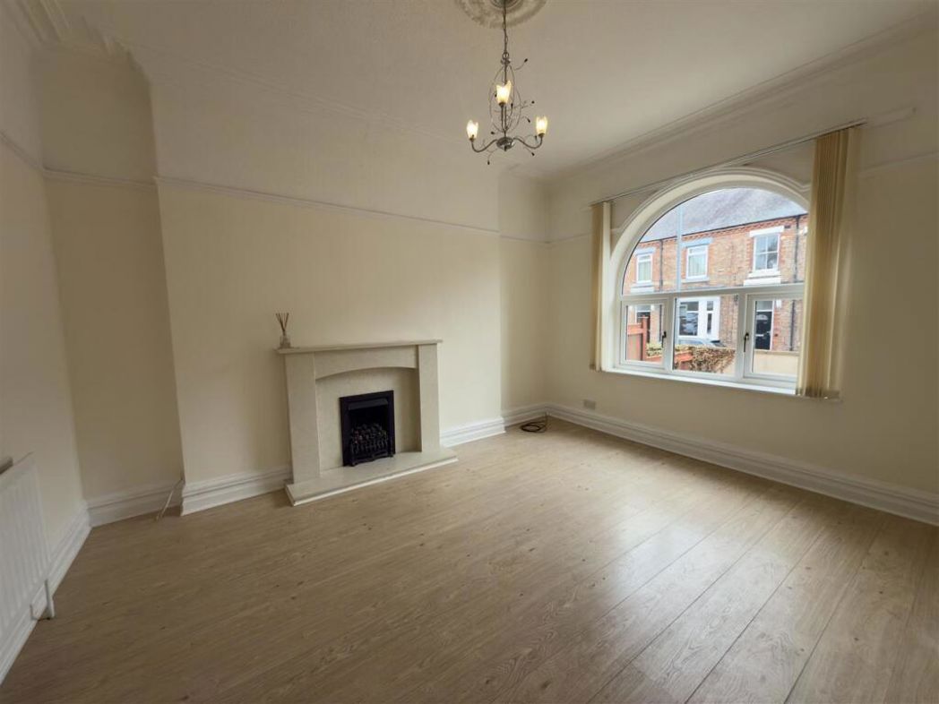 Property image 4 of 15