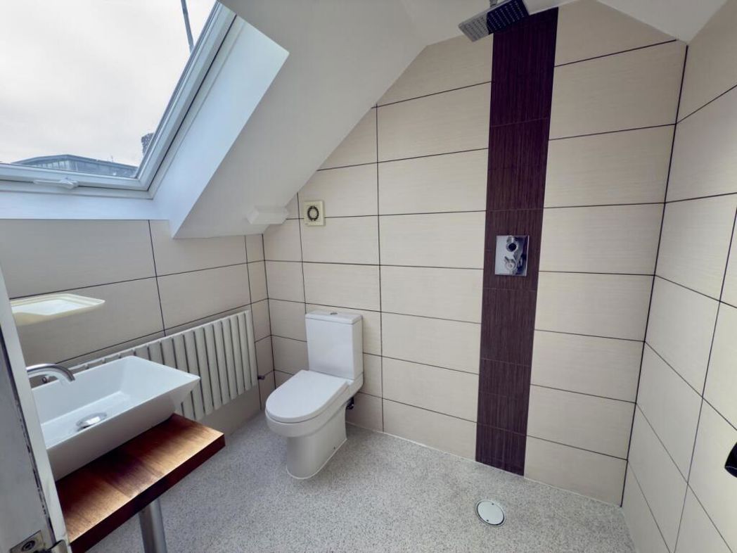 Property image 12 of 15