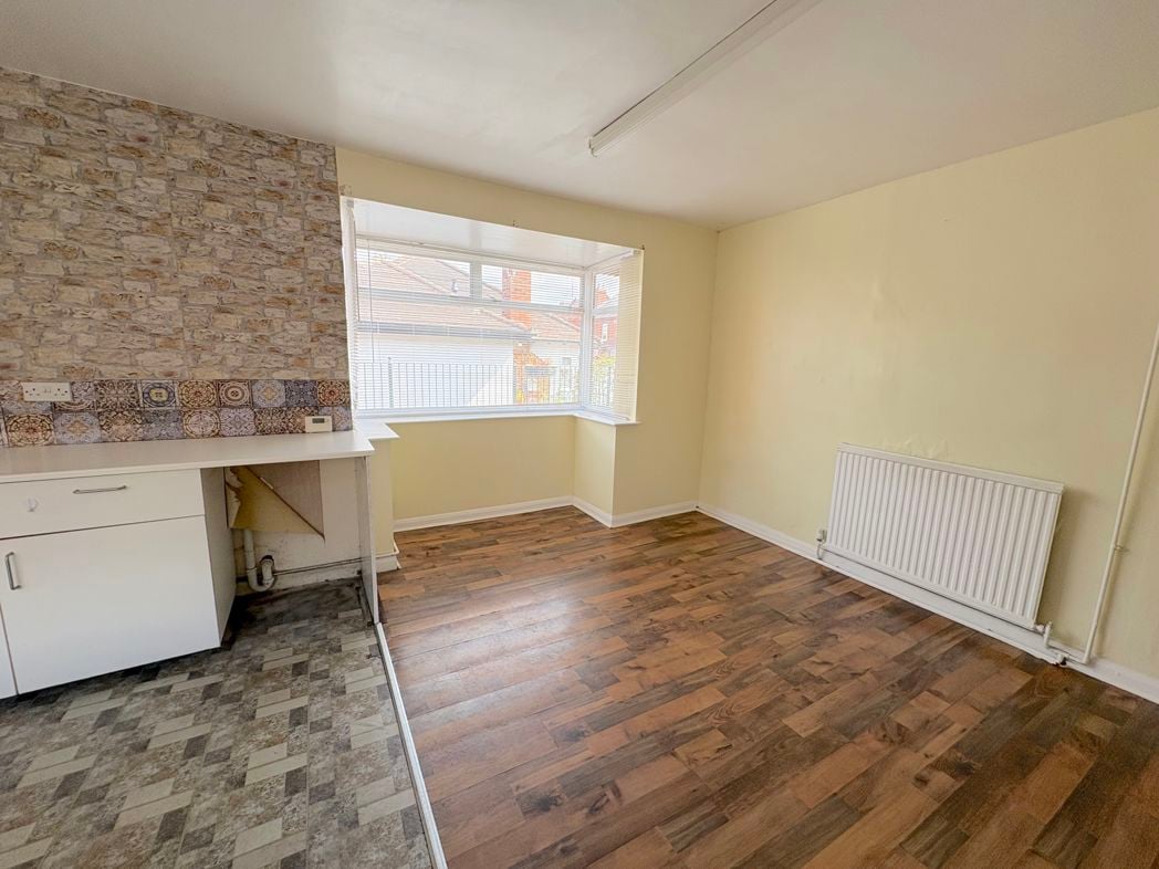 Property image 6 of 25