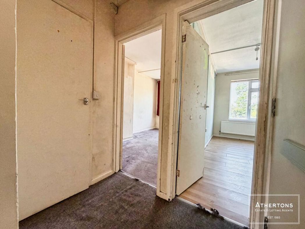 Property image 2 of 8