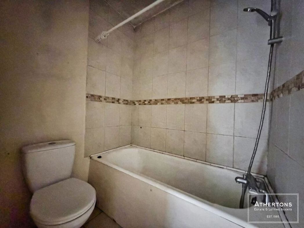 Property image 6 of 8