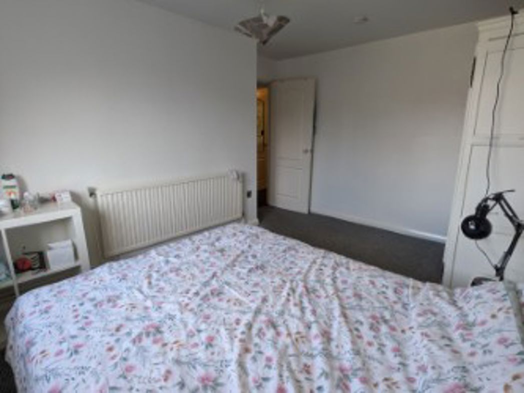 Property image 8 of 13