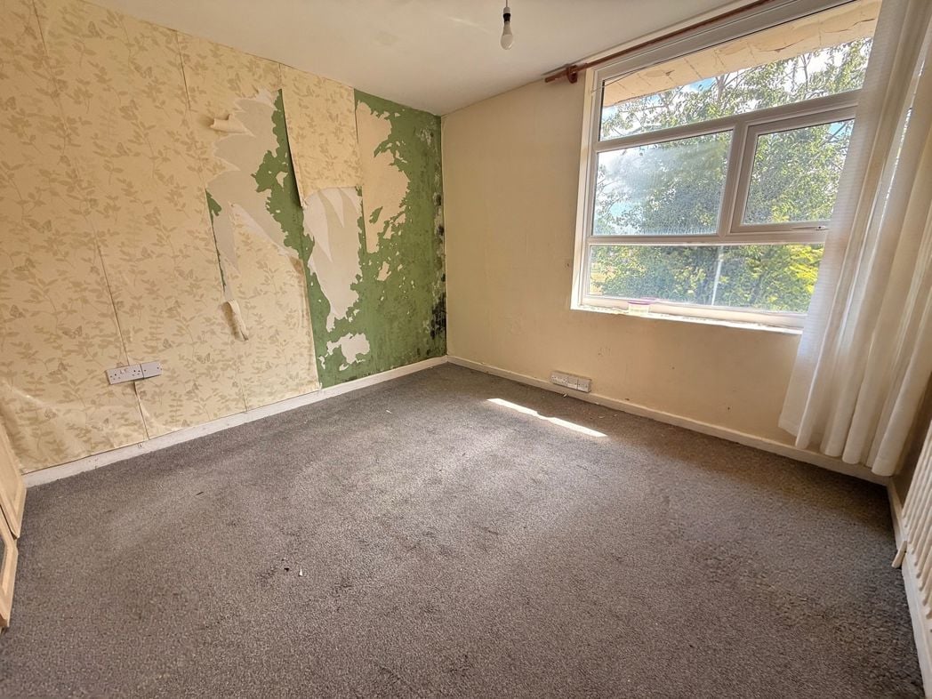 Property image 8 of 11