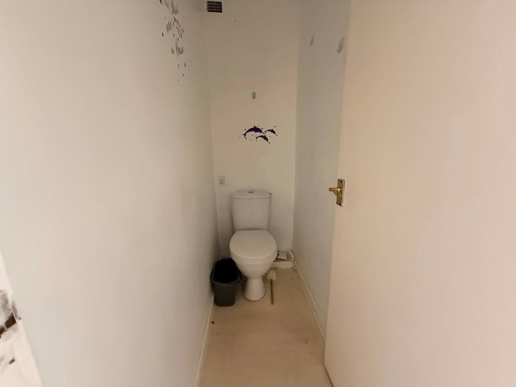 Property image 5 of 11