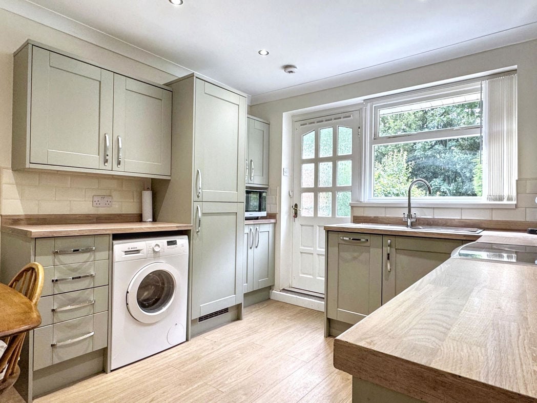 Property image 3 of 21
