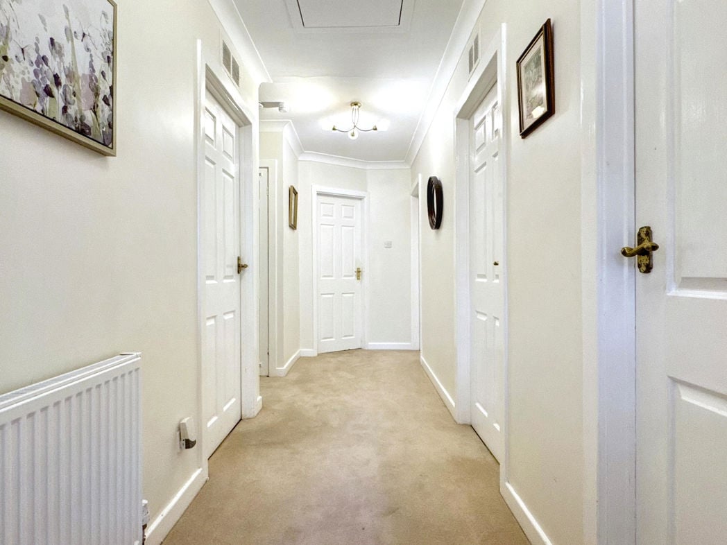 Property image 4 of 21
