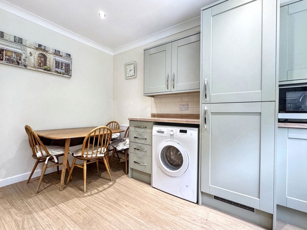 Property image 9 of 21