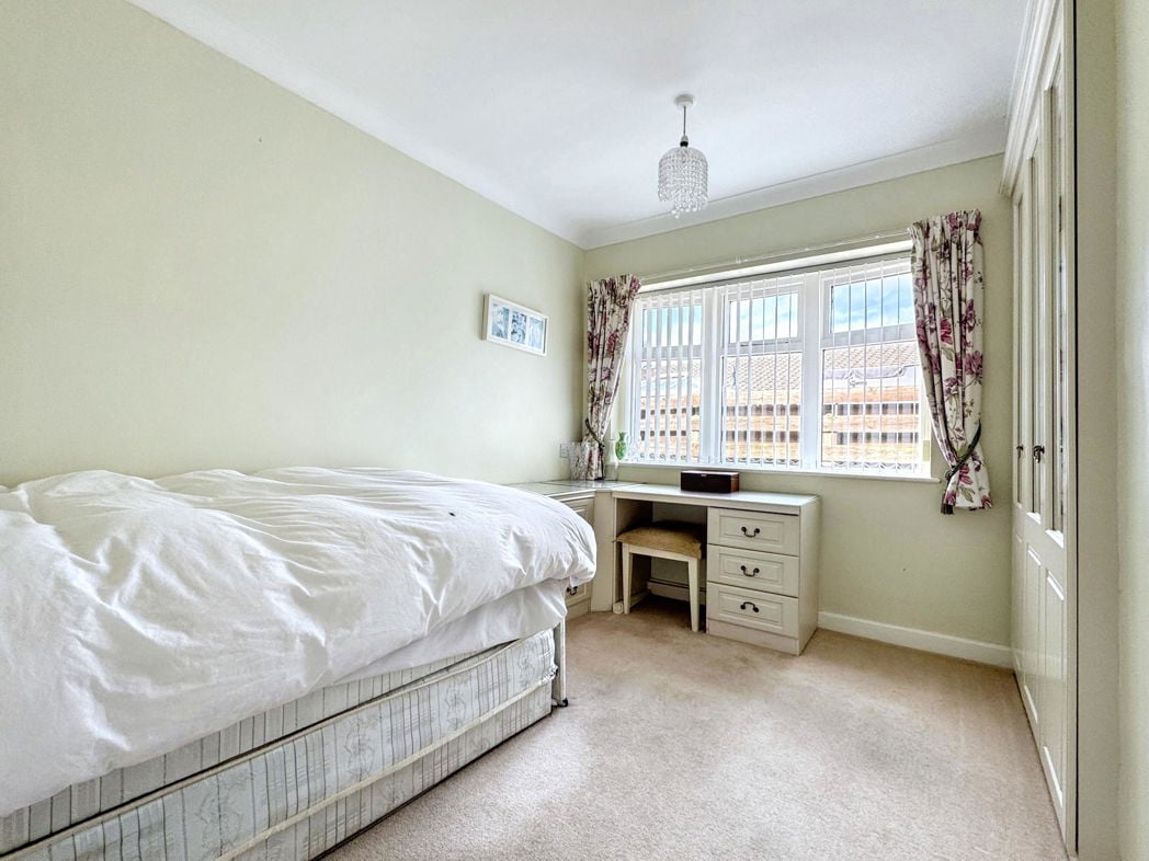 Property image 12 of 21