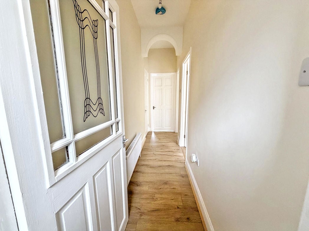 Property image 6 of 9