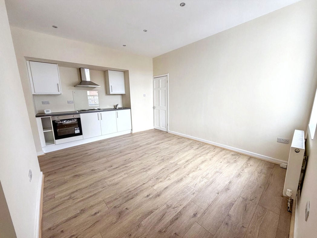 Property image 2 of 9