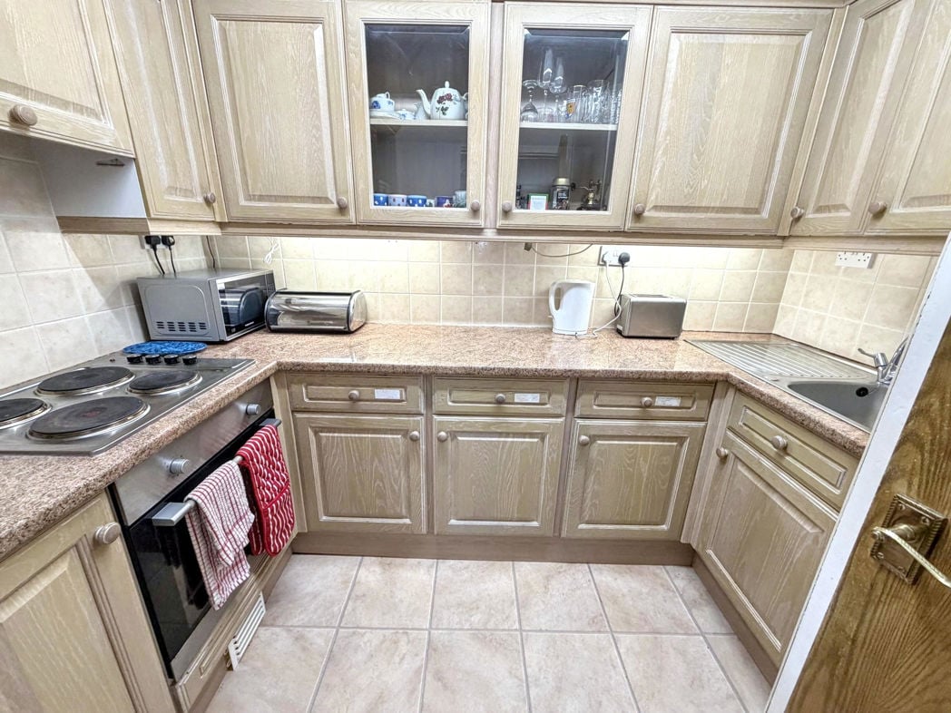 Property image 2 of 7