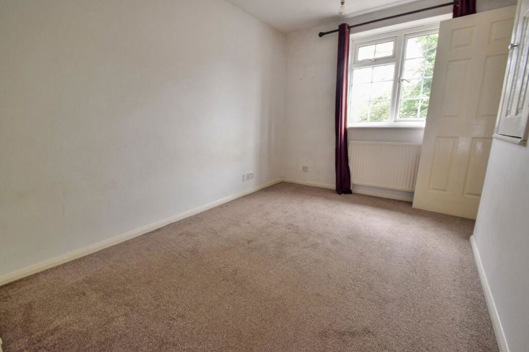 Property image 4 of 9