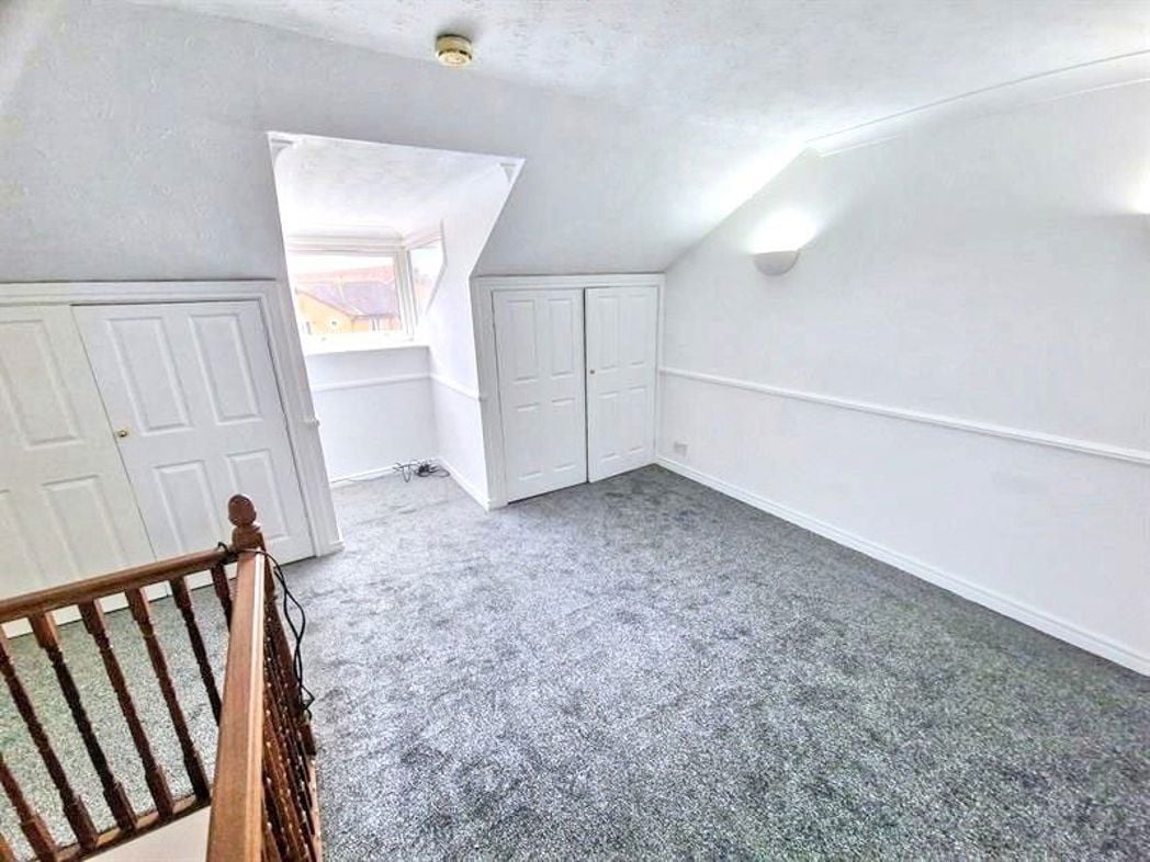 Property image 4 of 5