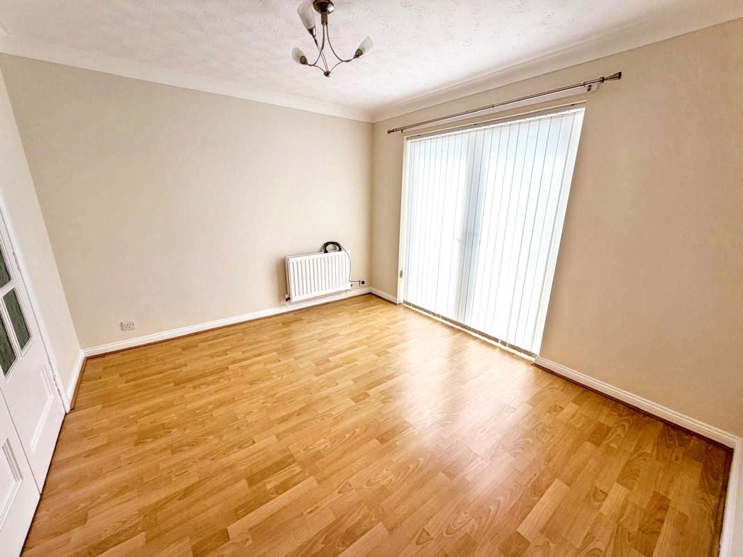 Property image 3 of 13