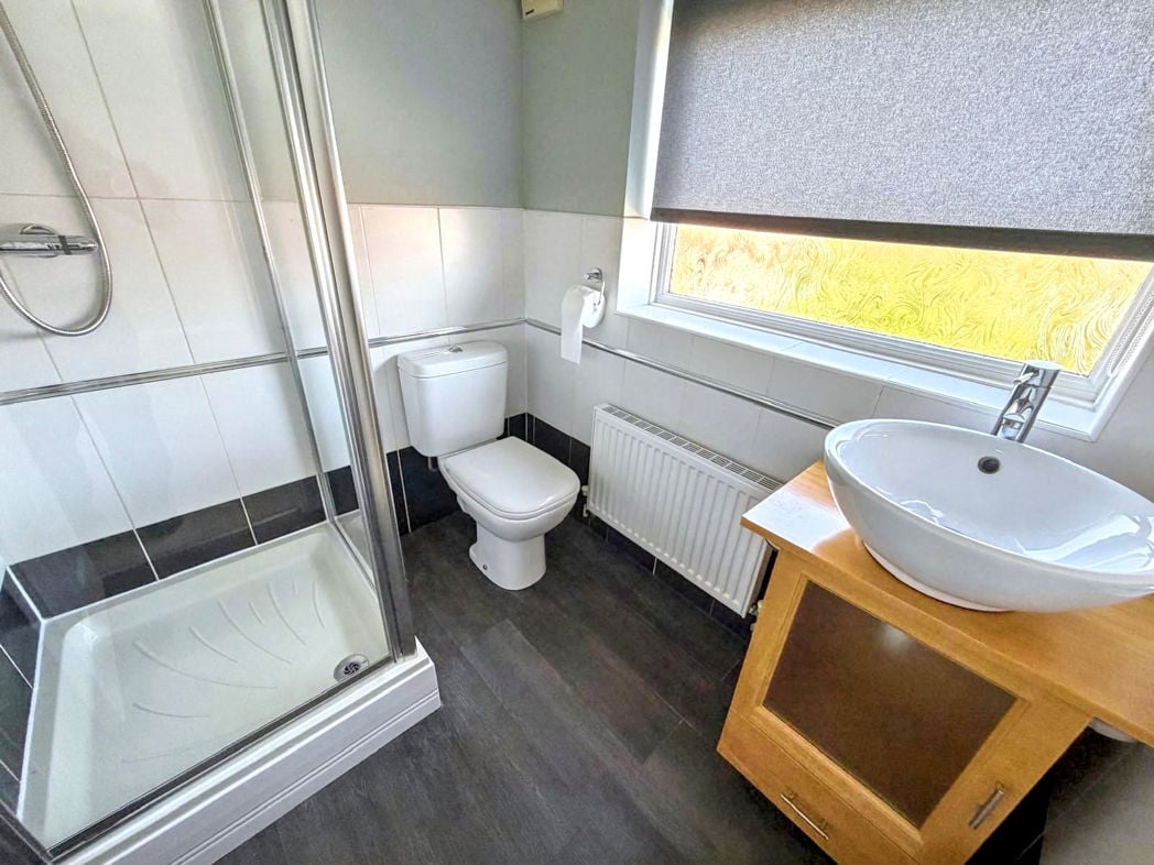 Property image 7 of 13