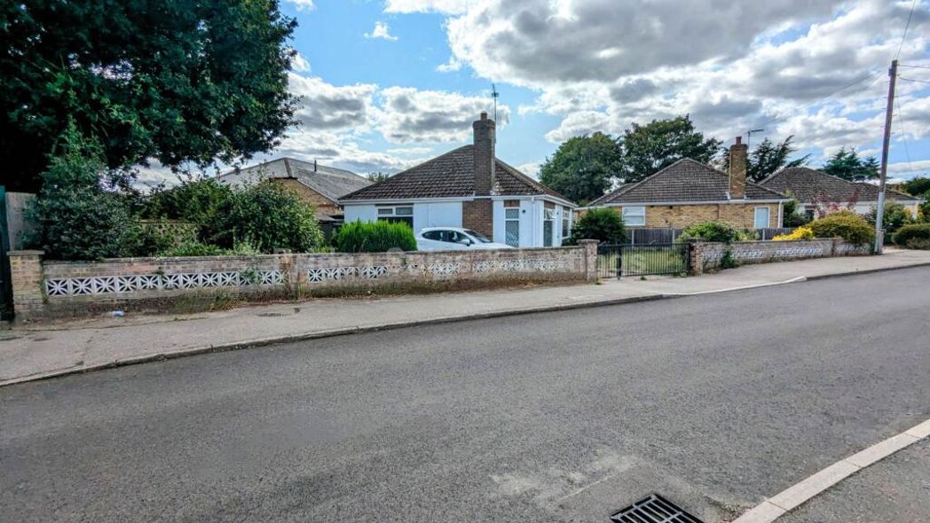 Property image 12 of 24