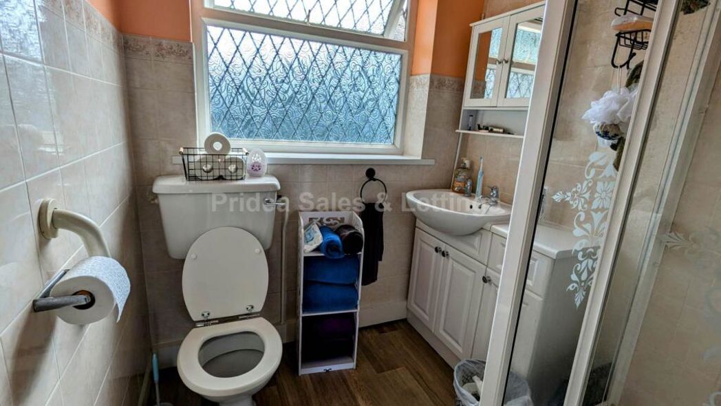 Property image 9 of 24