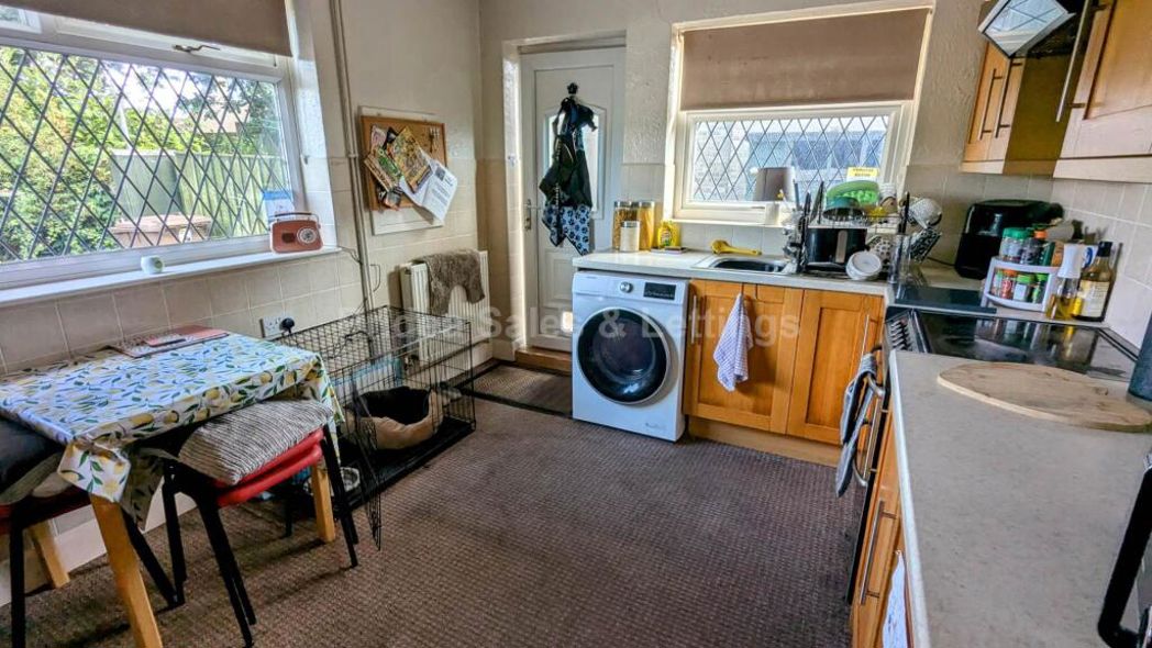 Property image 11 of 24