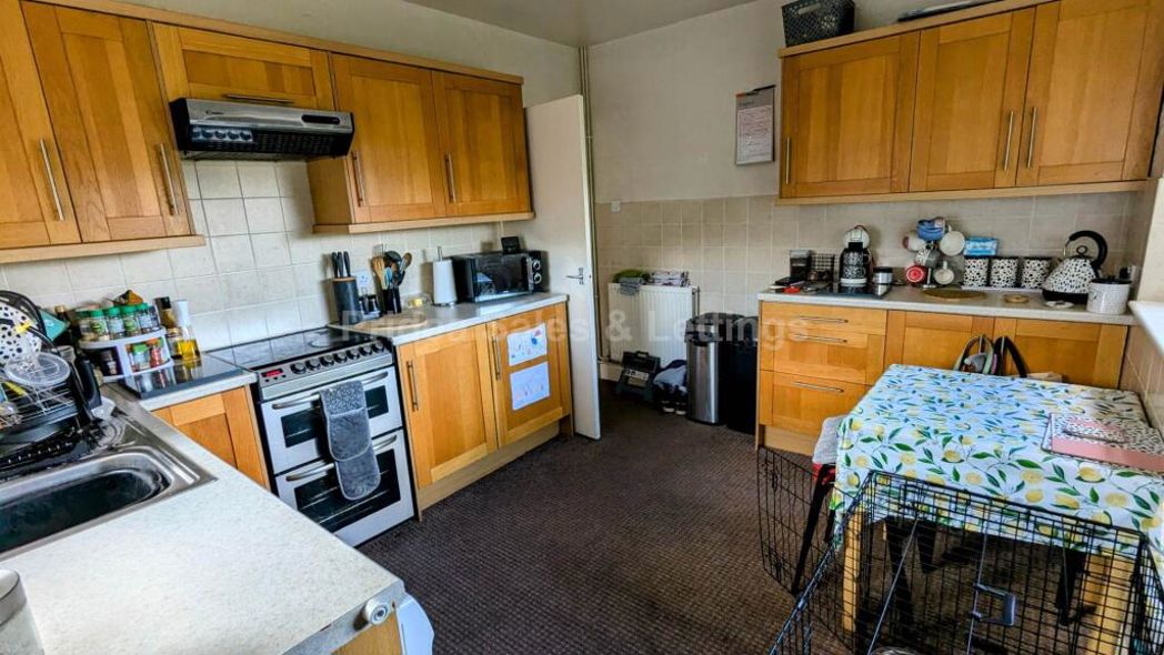 Property image 2 of 24