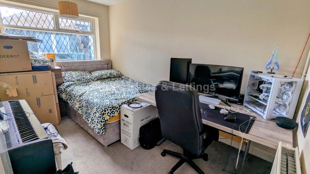 Property image 18 of 24