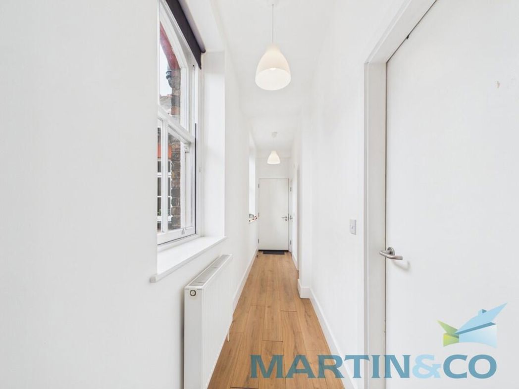 Property image 2 of 15