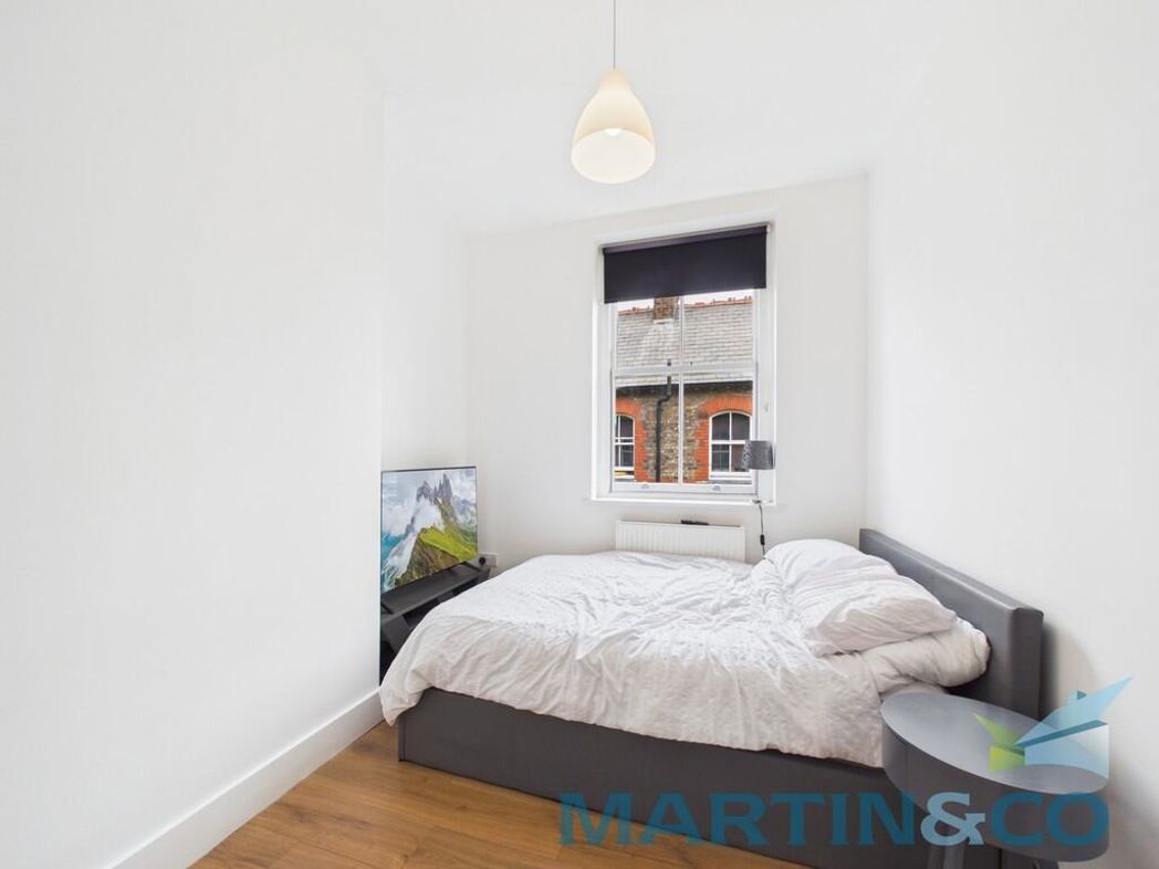 Property image 8 of 15