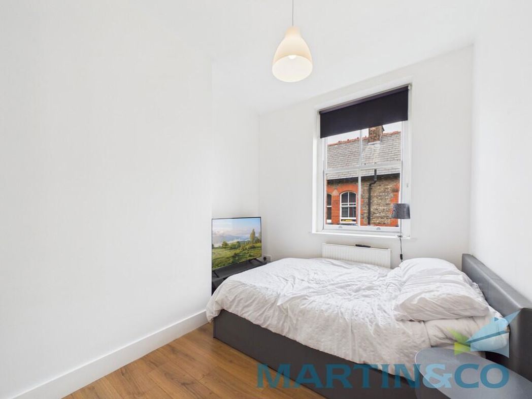 Property image 10 of 15