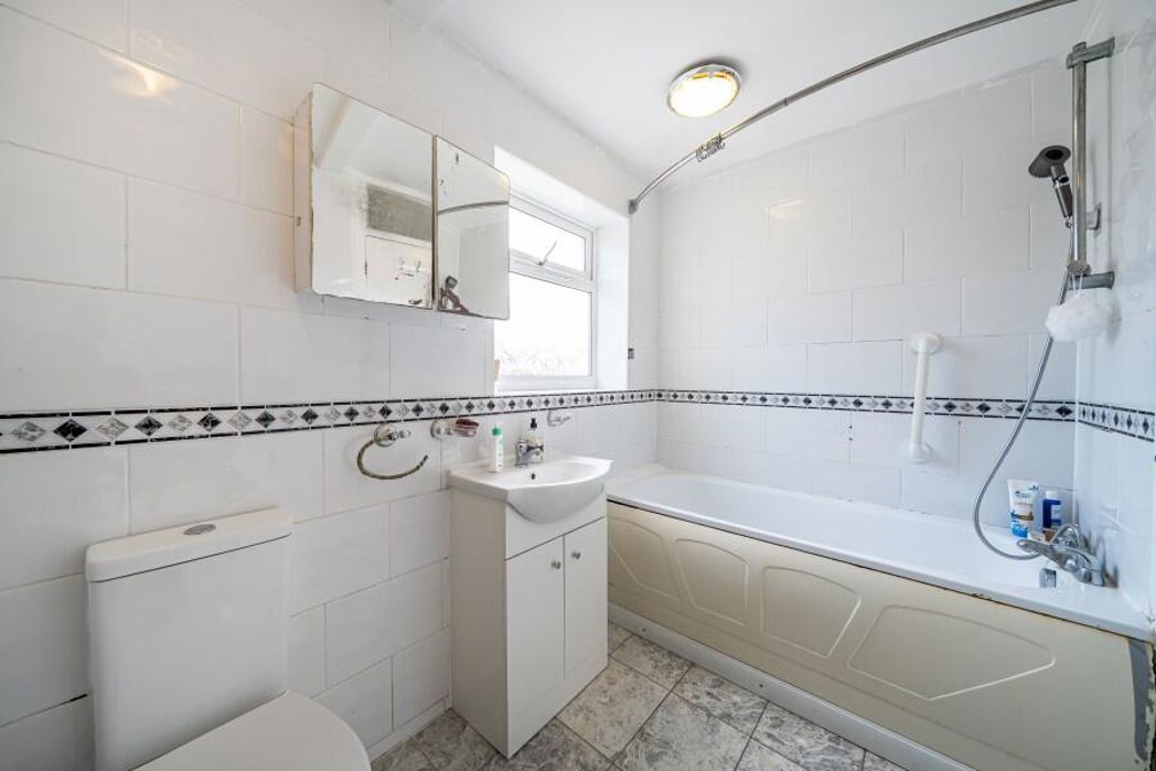 Property image 4 of 20