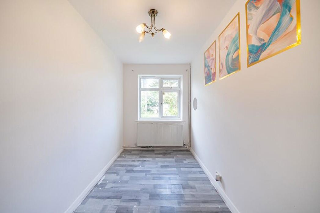 Property image 16 of 20
