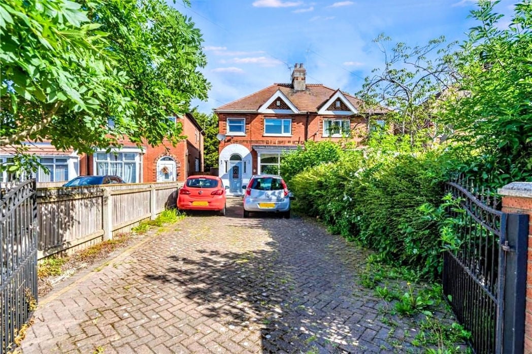 Property image 1 of 18