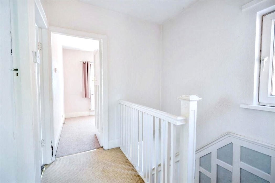 Property image 8 of 18