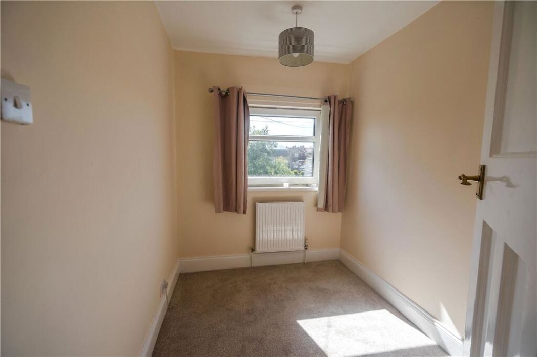 Property image 12 of 17