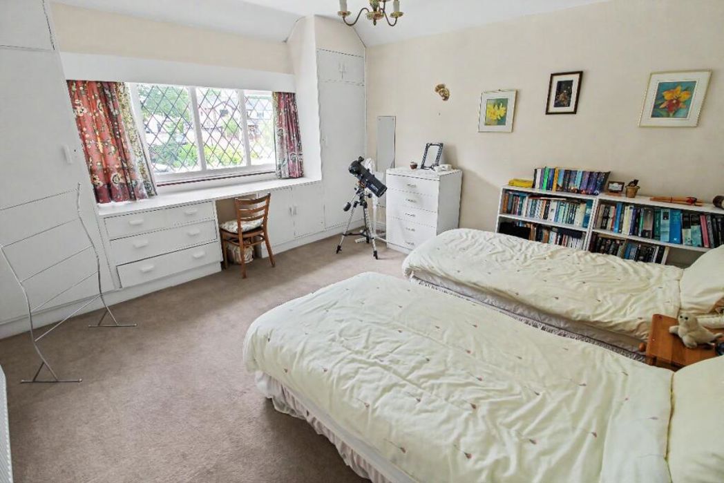 Property image 17 of 27