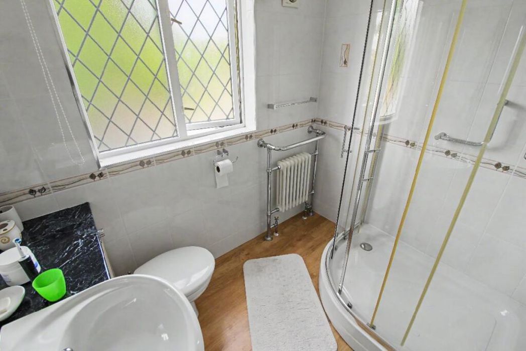 Property image 16 of 27