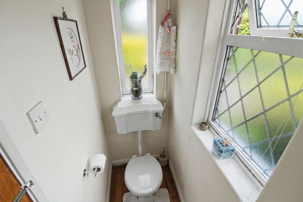 Property image 10 of 27