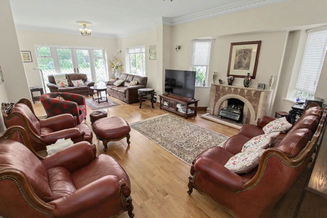 Property image 6 of 27