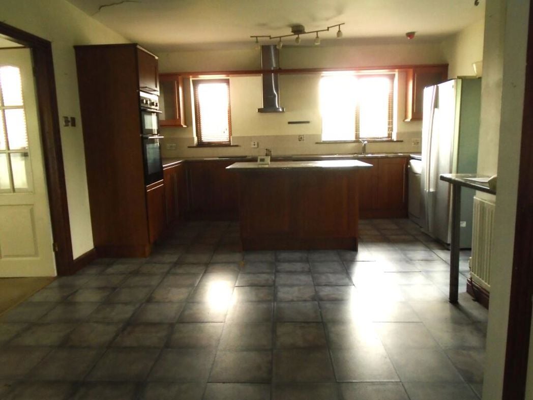 Property image 2 of 14