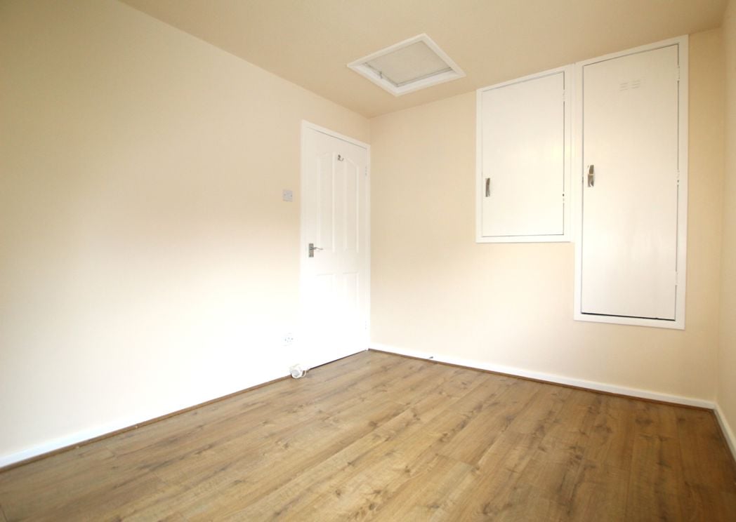 Property image 14 of 22