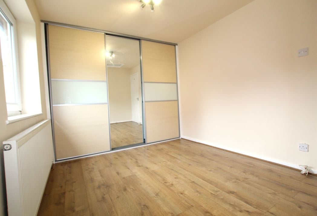 Property image 12 of 22