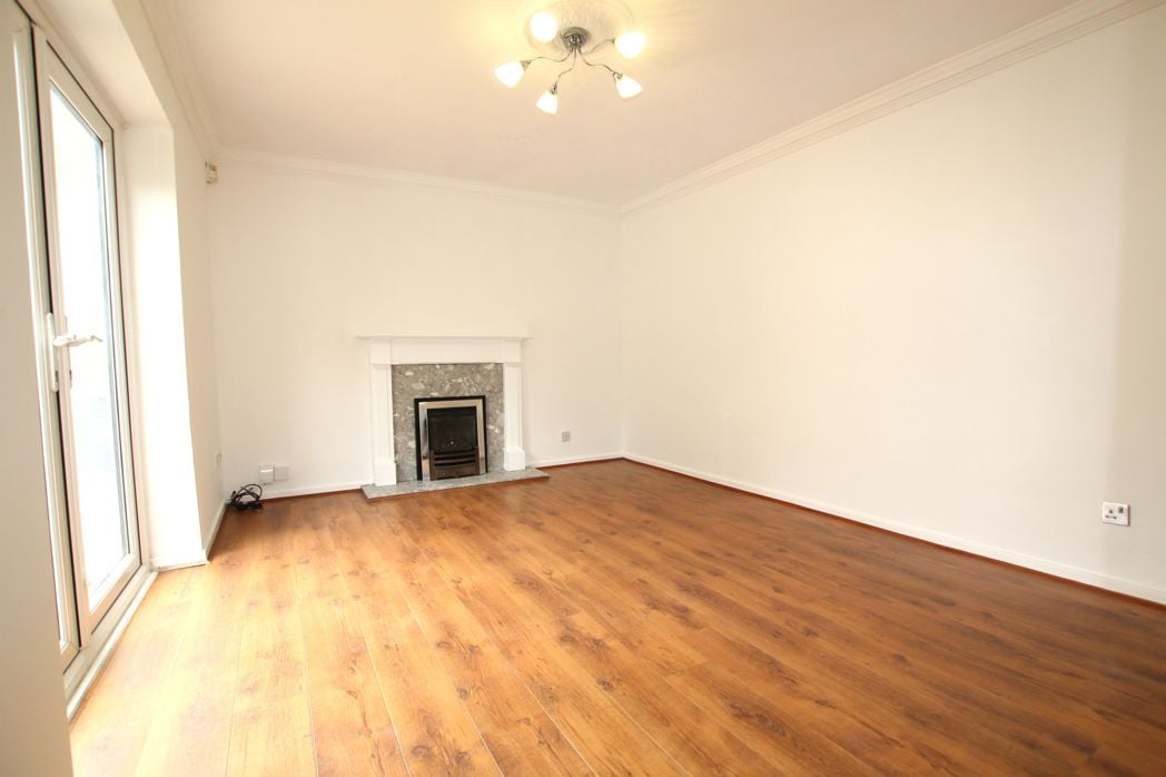 Property image 10 of 22