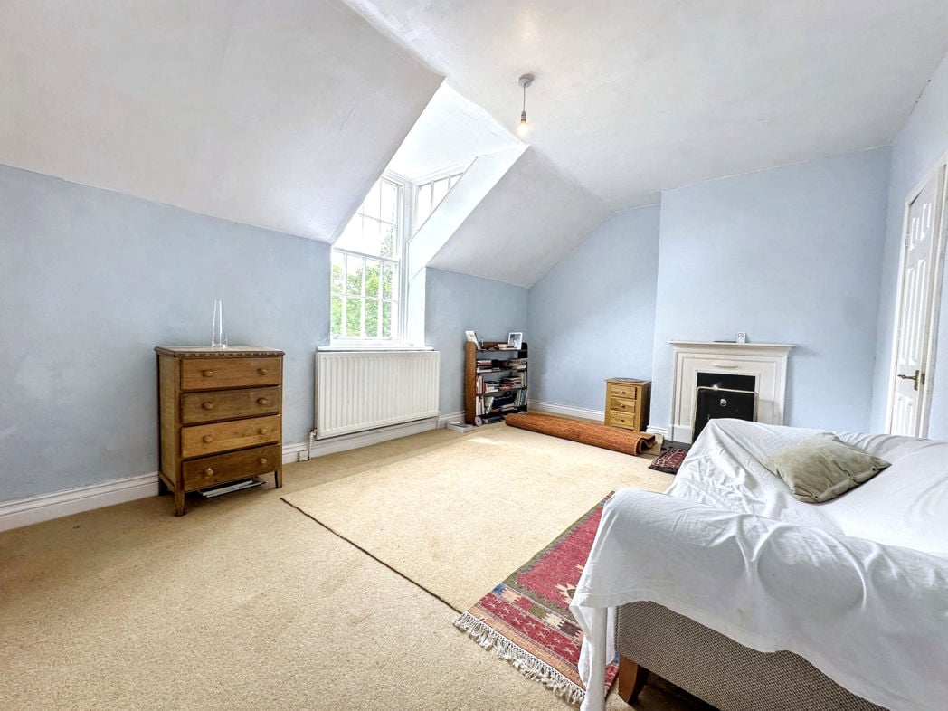 Property image 10 of 21