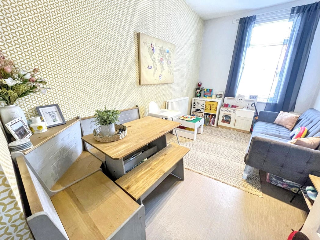 Property image 4 of 13