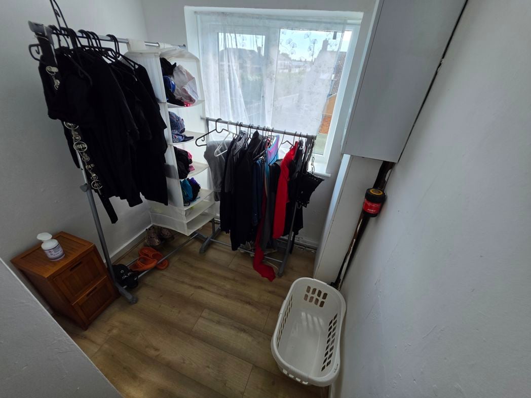 Property image 8 of 11