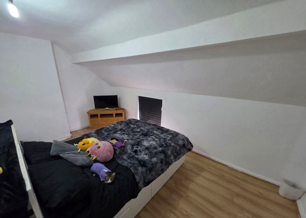 Property image 6 of 11