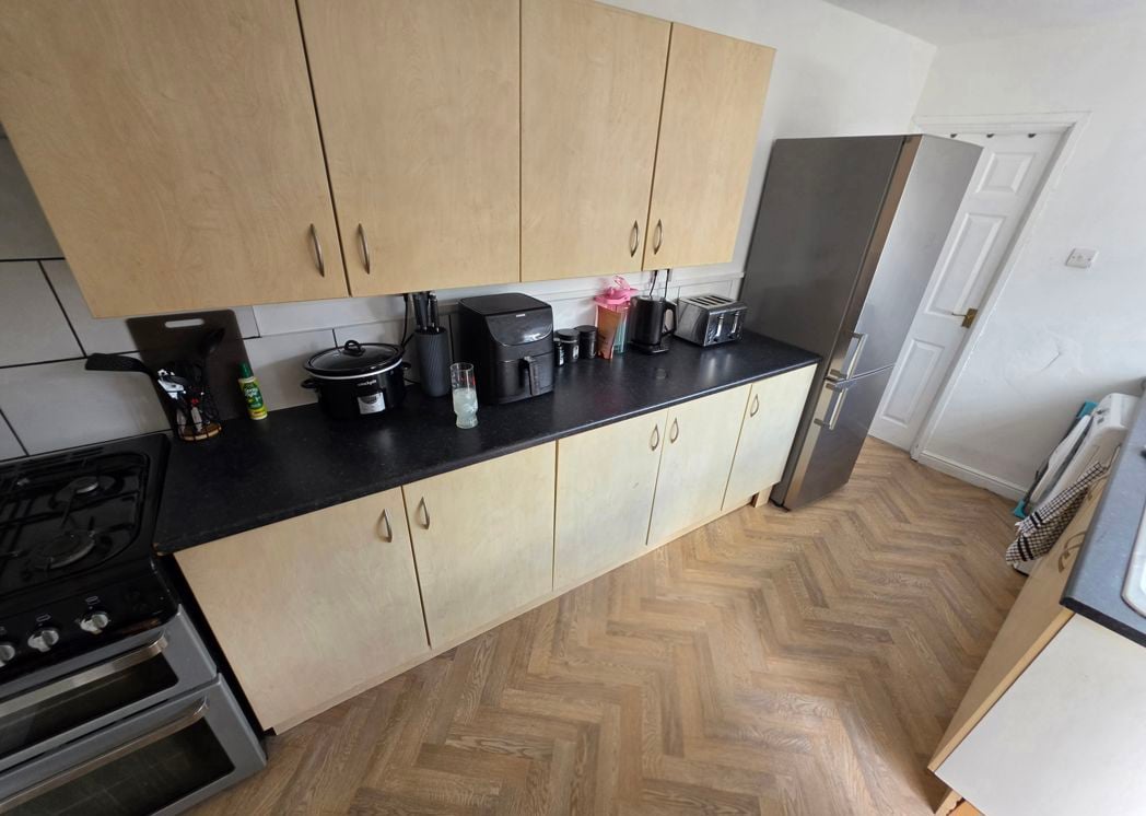 Property image 3 of 11