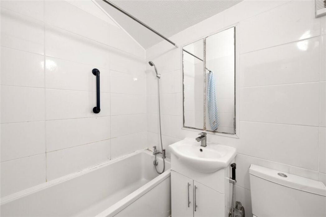 Property image 8 of 15