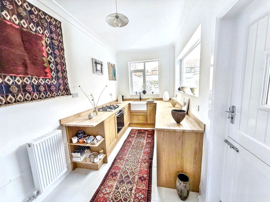Property image 3 of 9
