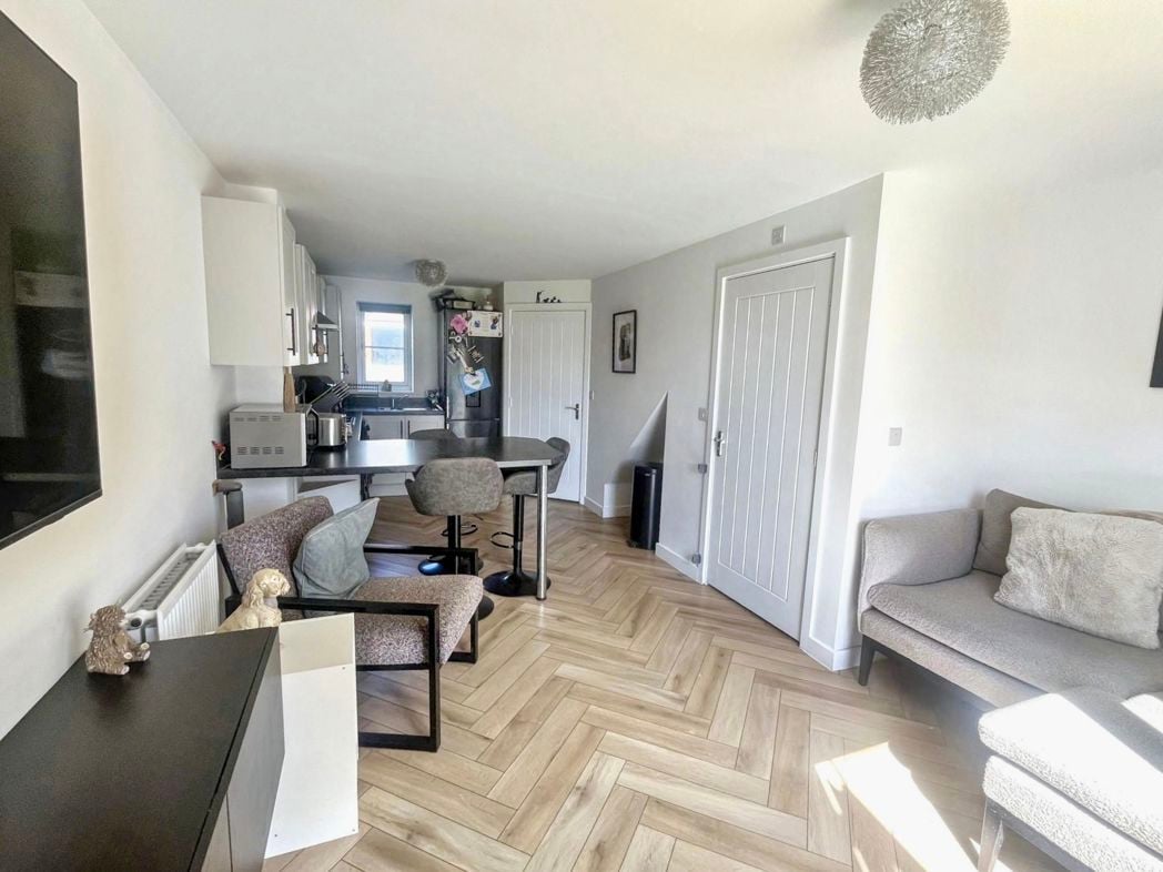 Property image 4 of 10