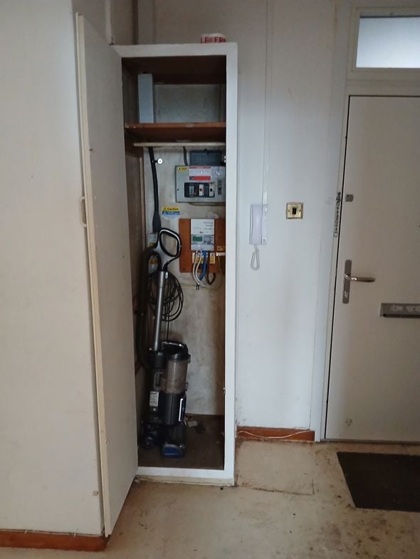 Property image 3 of 11